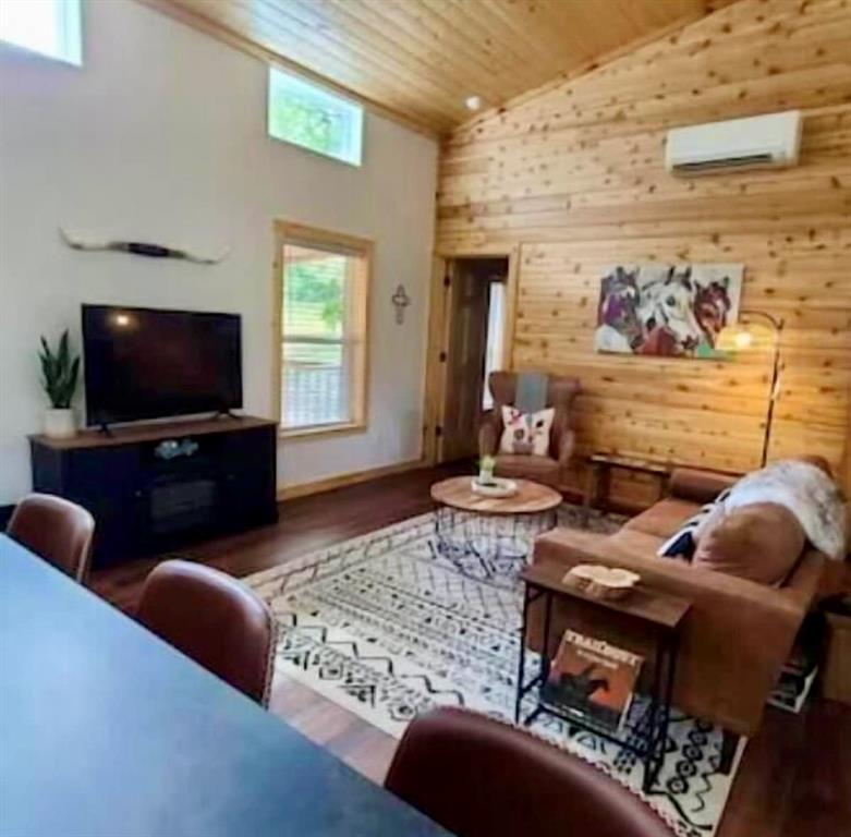 Colby Morehead 16 - Residential