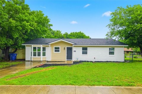 Photo of 119 South Drive, Copperas Cove, TX 76522 (MLS # 21257628)