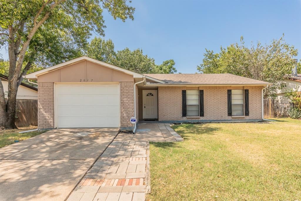 2817 Eddie Place