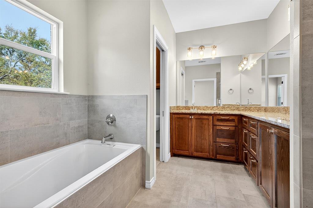 NEATHERY ADDN REPLAT - Residential