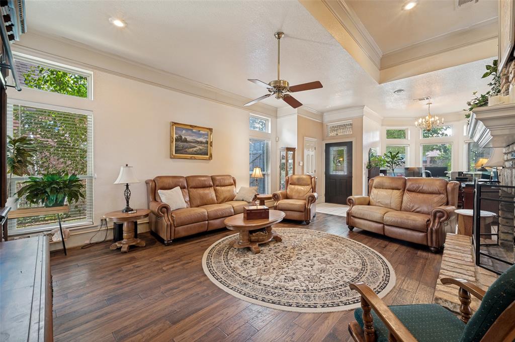 608 Crest Ridge Drive