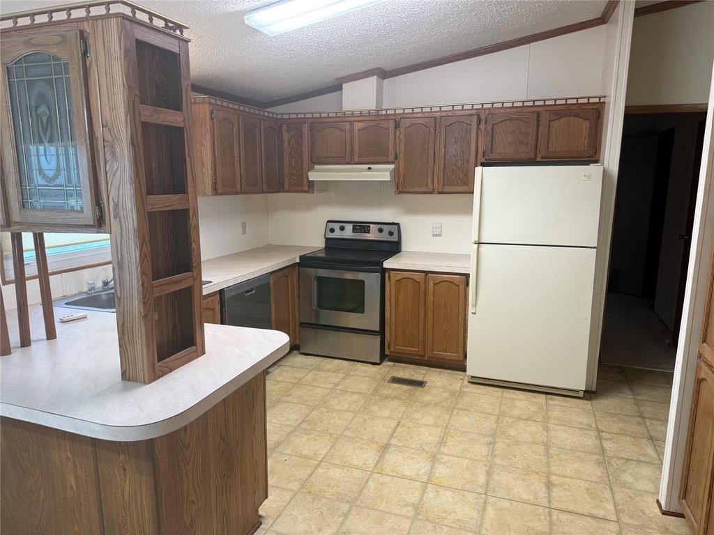 Constantin Park Lake - Residential