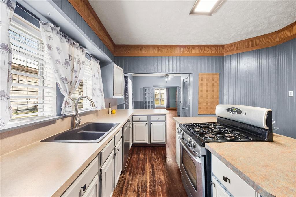 Orig Town Of Wolfe City - Residential