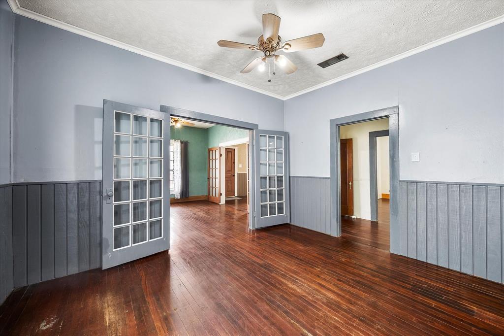 Orig Town Of Wolfe City - Residential