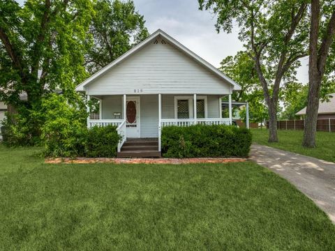 816 W Avenue F Garland TX 75040
