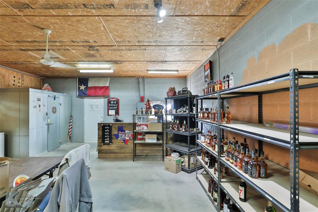 Walt Kings Sub - Commercial Sale