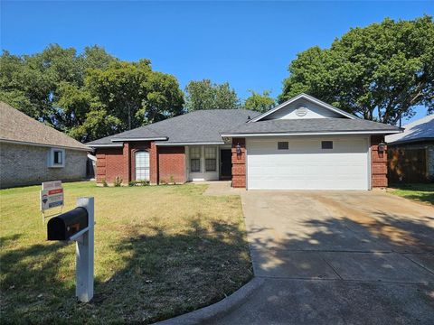 1005 Fiero Drive Arlington TX 76001