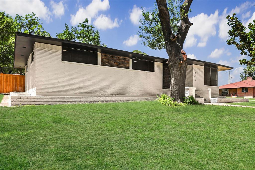 944 Timber Dell Lane