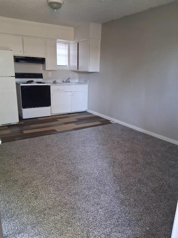 GARDEN OAKS 5 - Residential Lease