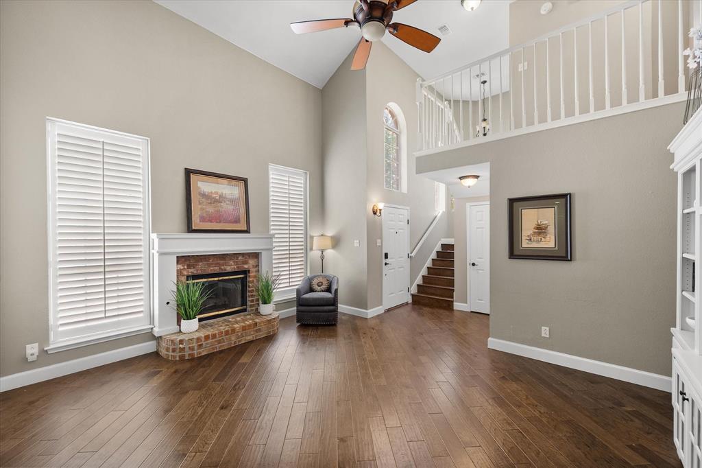 1239 Falcon Trail