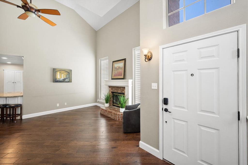 1239 Falcon Trail