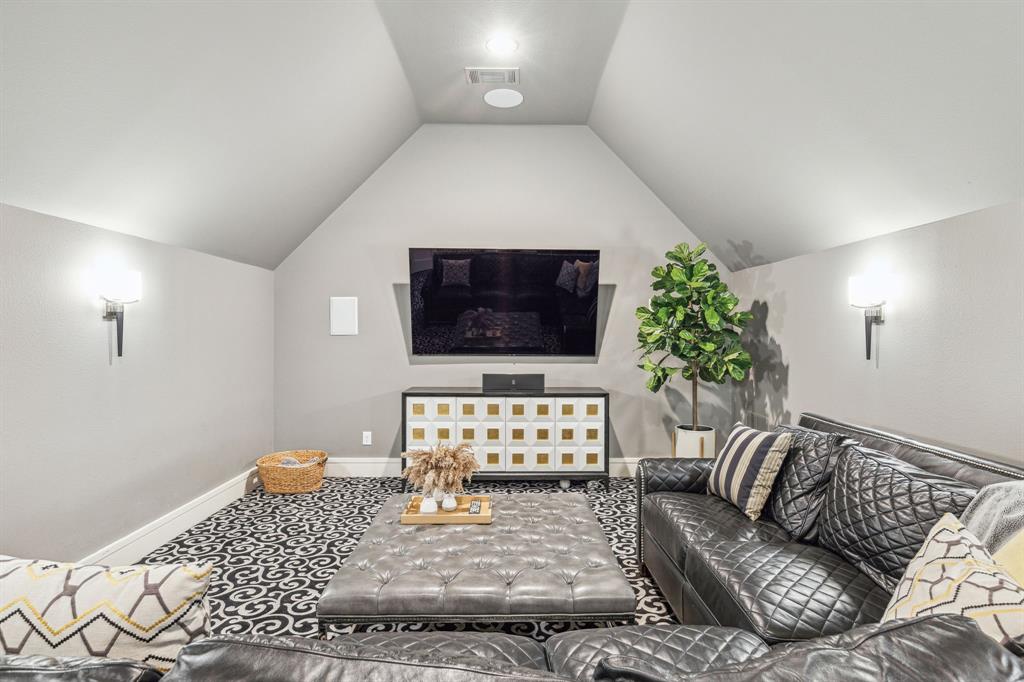 UNIVERSITY HEIGHTS - Residential