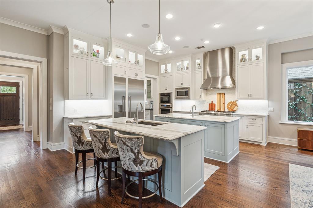 UNIVERSITY HEIGHTS - Residential