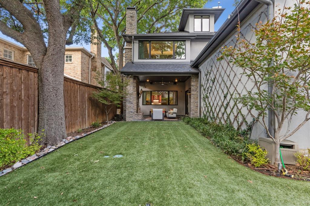 UNIVERSITY HEIGHTS - Residential