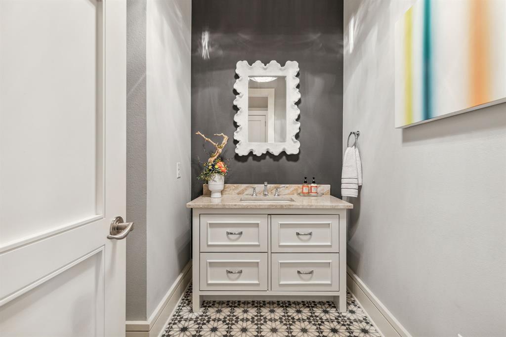 UNIVERSITY HEIGHTS - Residential