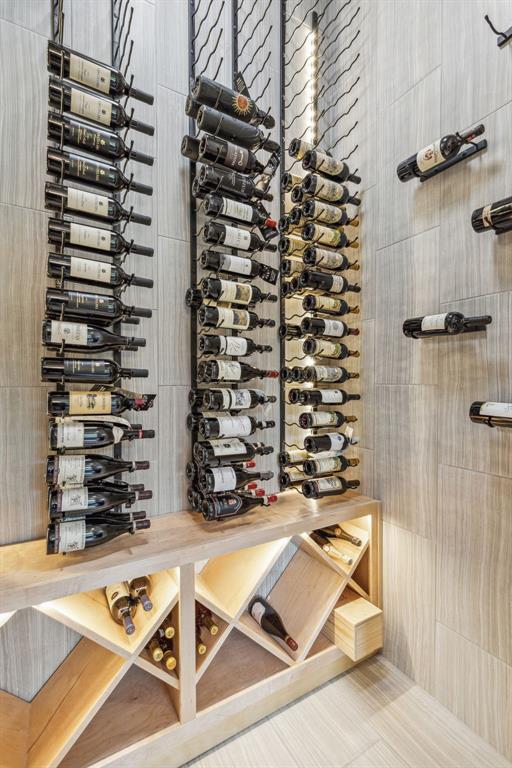 UNIVERSITY HEIGHTS - Residential