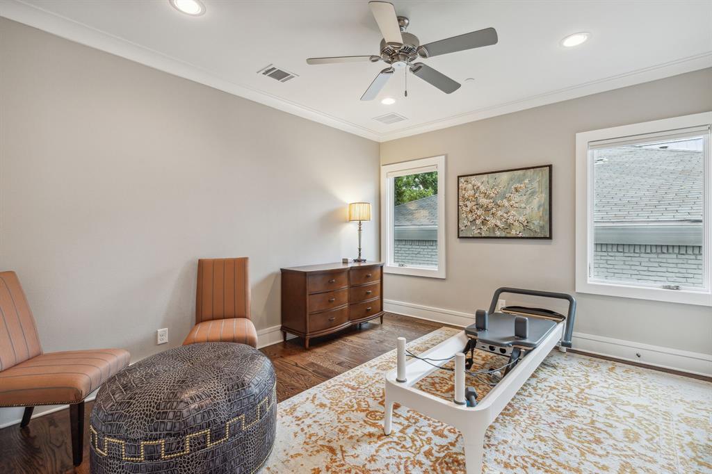 UNIVERSITY HEIGHTS - Residential