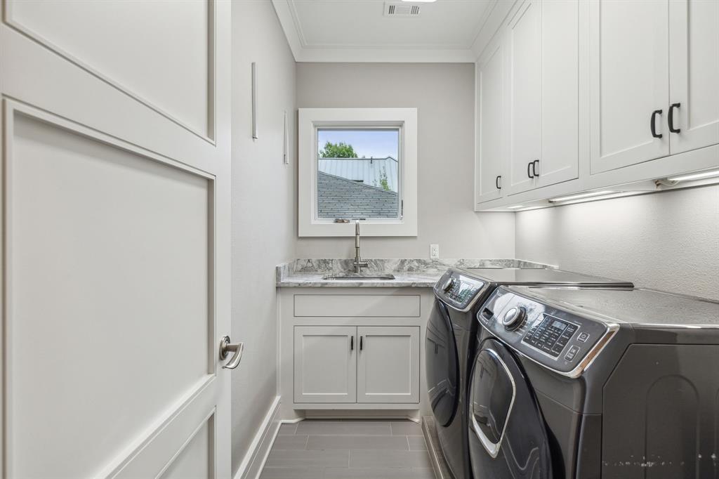 UNIVERSITY HEIGHTS - Residential