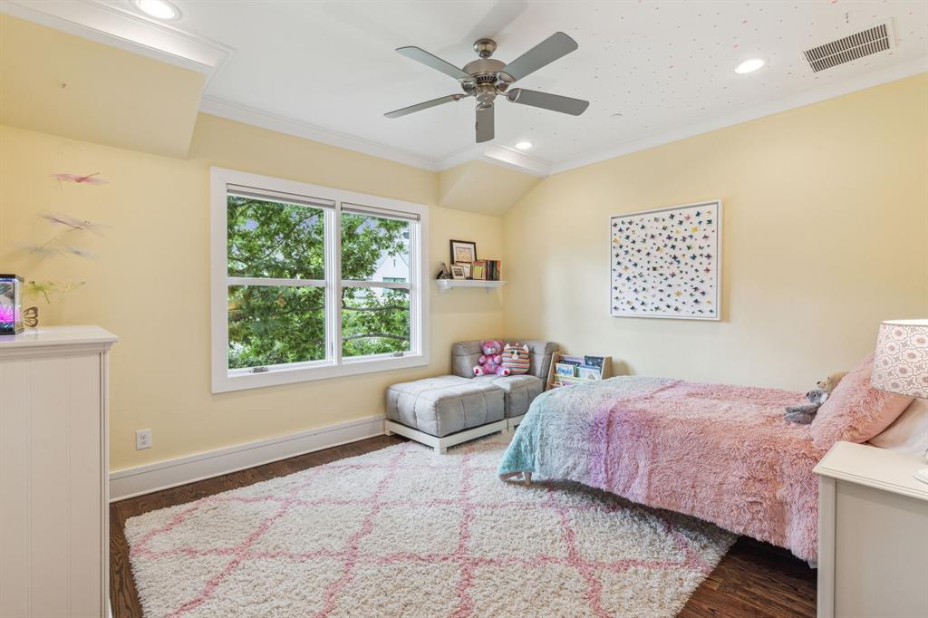 UNIVERSITY HEIGHTS - Residential