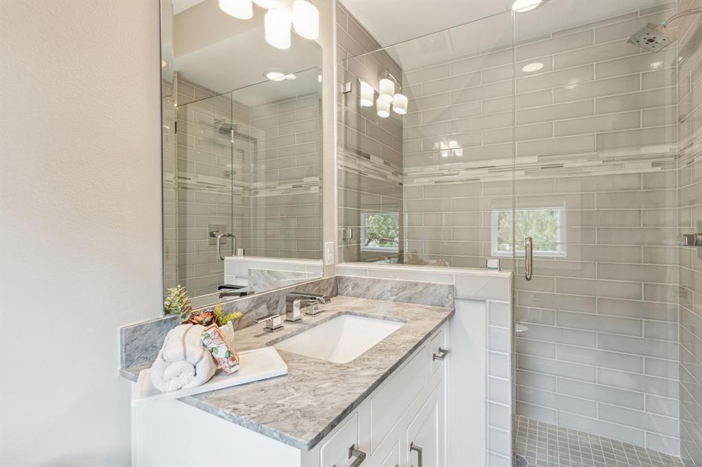 UNIVERSITY HEIGHTS - Residential