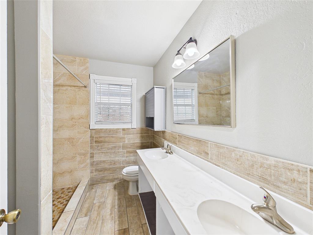 Mc Donnell Add - Residential