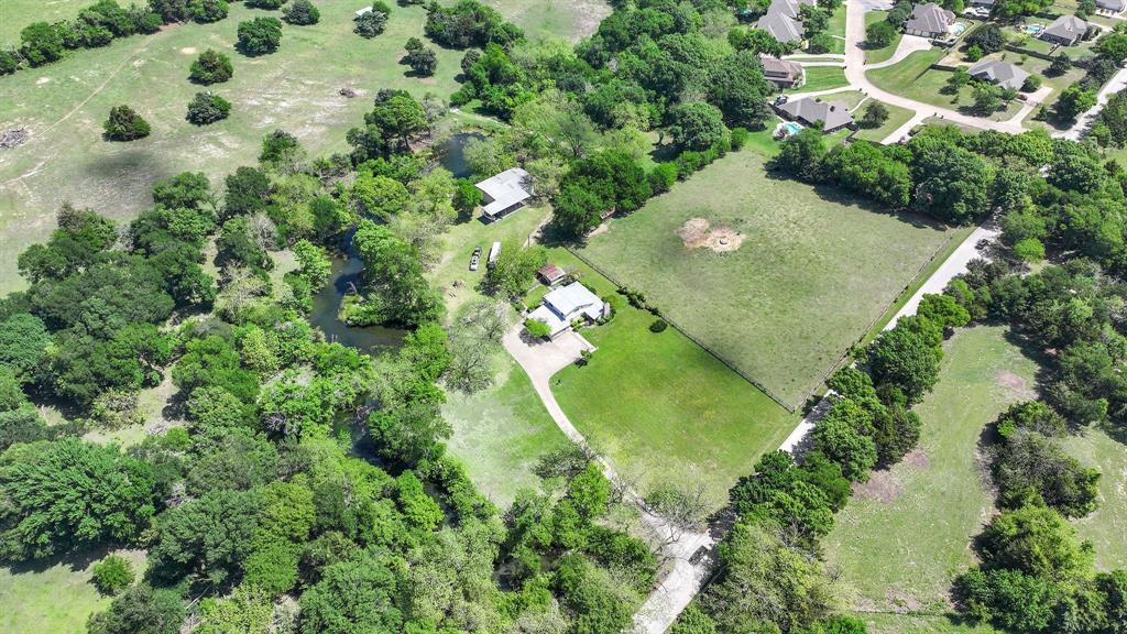 3231 Plainview Road
