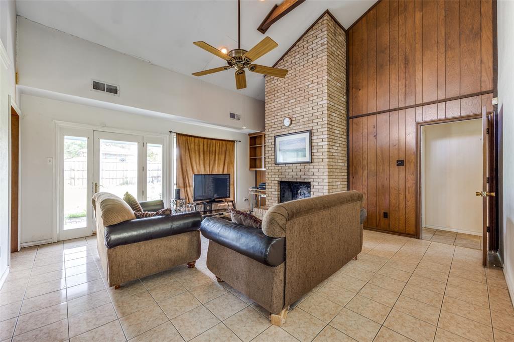 1203 Edgewood Drive