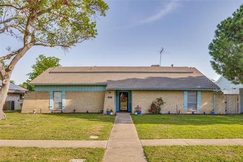 1203 Edgewood Drive Richardson TX 75081
