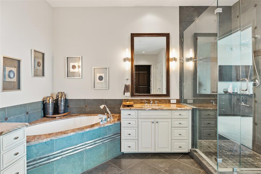 1301 Throckmorton Residences - Residential Lease