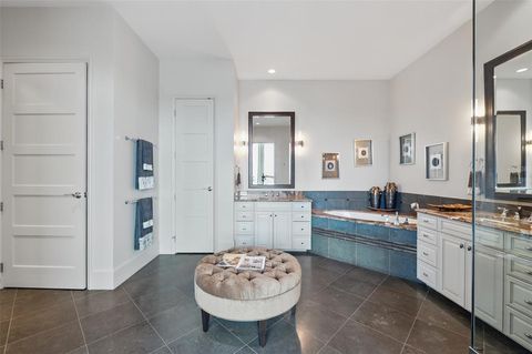 Tiny photo for 1301 Throckmorton Street #2805, Fort Worth, TX 76102 (MLS # 20929682)