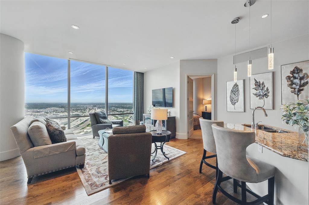 1301 Throckmorton Residences - Residential Lease