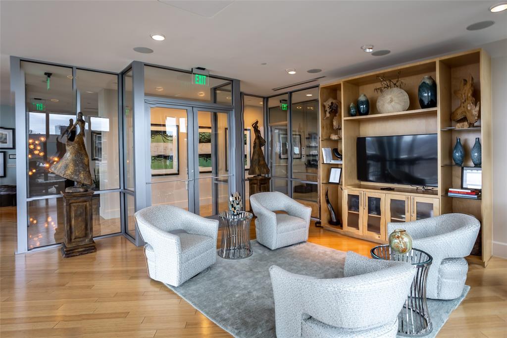 1301 Throckmorton Residences - Residential Lease