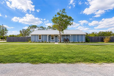 Tiny photo for 728 Water Oak Street, Dublin, TX 76446 (MLS # 21396818)