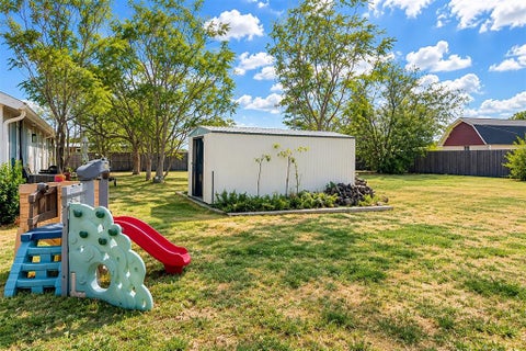 Tiny photo for 728 Water Oak Street, Dublin, TX 76446 (MLS # 21396818)