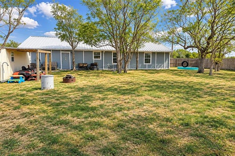 Tiny photo for 728 Water Oak Street, Dublin, TX 76446 (MLS # 21396818)