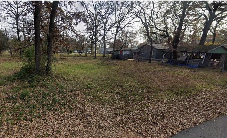 Approximately 0.14 acre lot located just minutes from Cedar Creek Lake. Great opportunity to build your weekend lake house getaway or home. POA includes a nearby boat ramp.