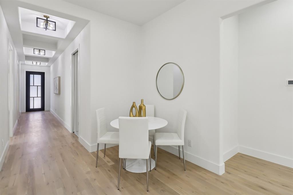 1954 Toronto Street