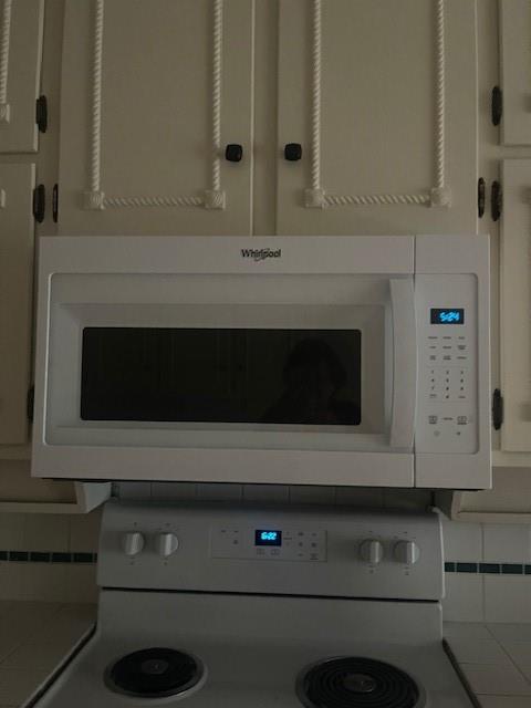 Chateau Valee - Residential Lease