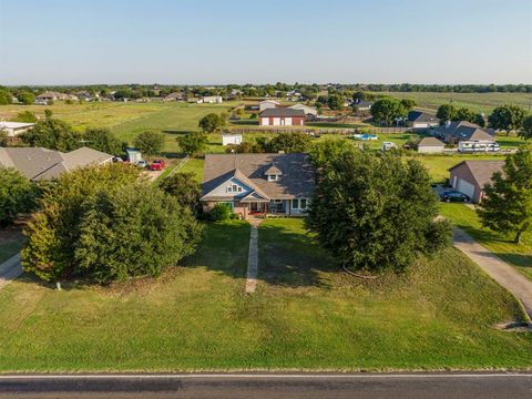 A home in Waxahachie