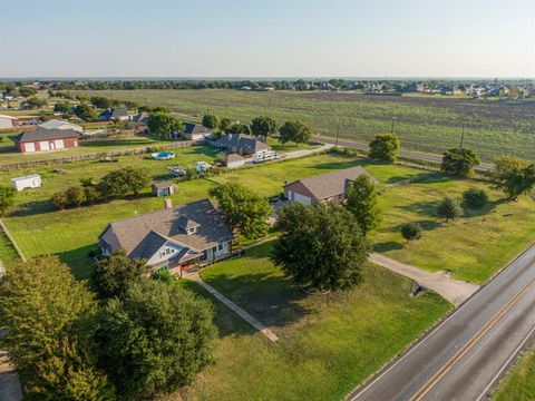 A home in Waxahachie