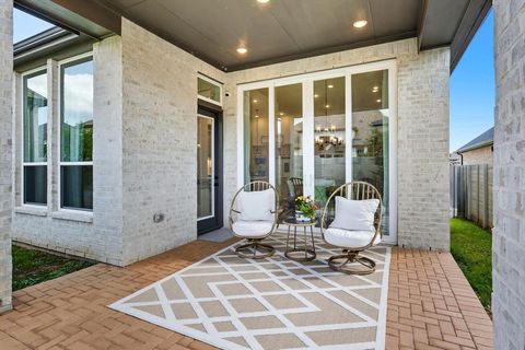 Tiny photo for 2016 Strolling Way, Argyle, TX 76226 (MLS # 21175466)