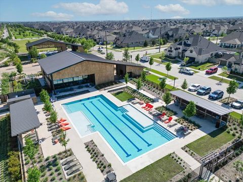 Tiny photo for 2016 Strolling Way, Argyle, TX 76226 (MLS # 21175466)