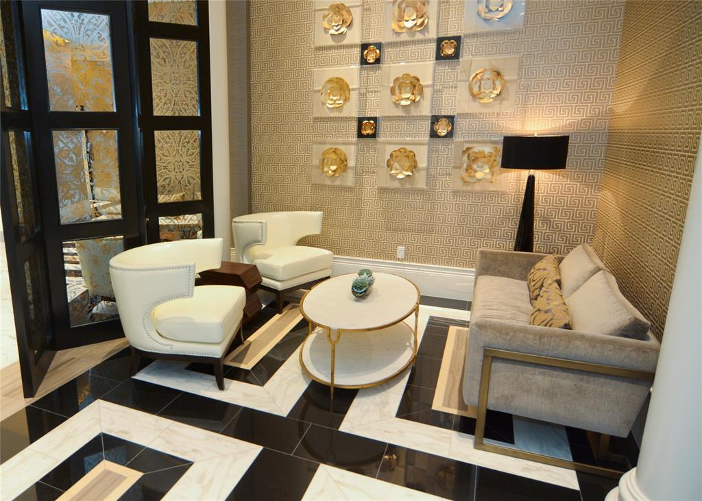 Residences/Stoneleigh - Residential