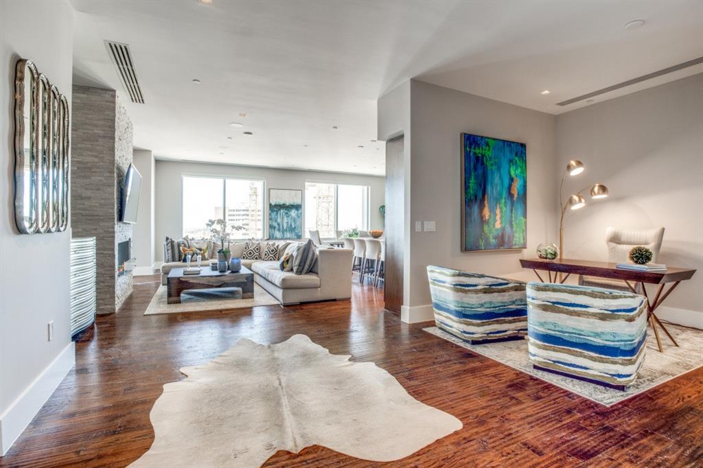 Residences/Stoneleigh - Residential