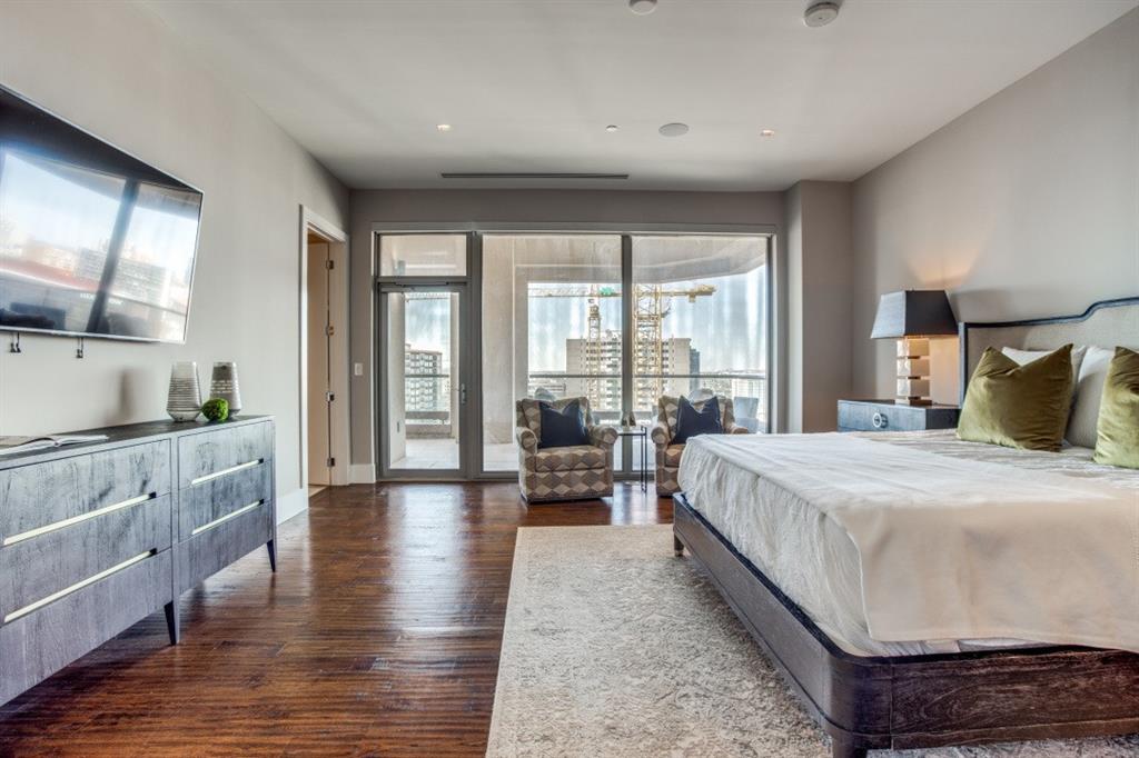 Residences/Stoneleigh - Residential