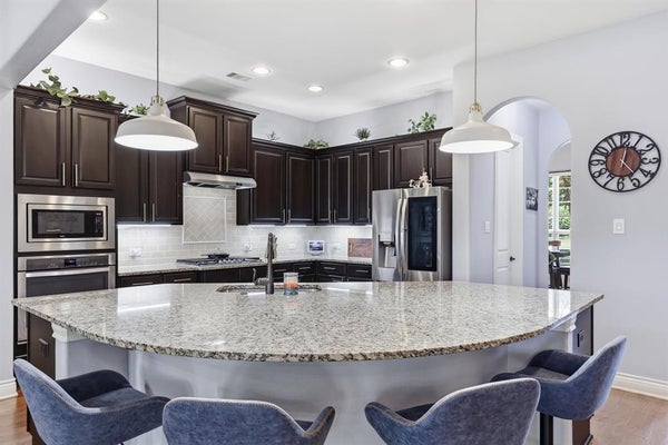 138 DOGWOOD DR, AUBREY, TX 76227 - Image 81ab3ddf4c9bc863df5ec58830004e90/3368396292