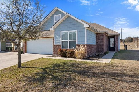 A home in Glen Rose