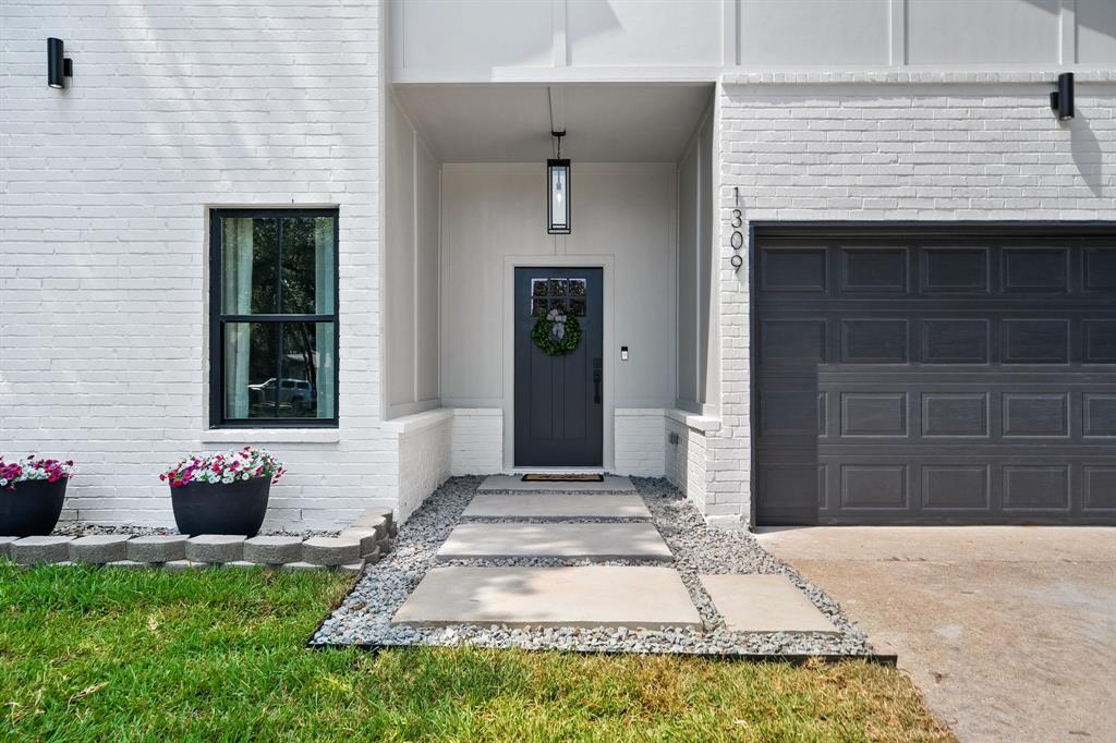1309 Shady Hollow