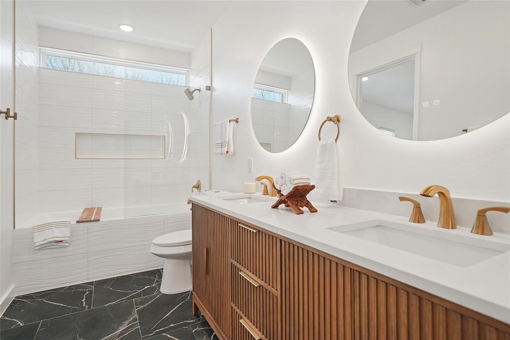 Columbia Place - Residential Income