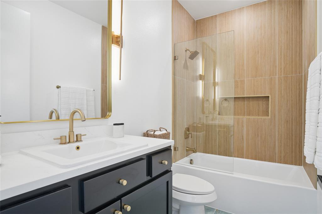 Columbia Place - Residential Income